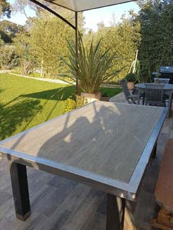 Table de jardin composite